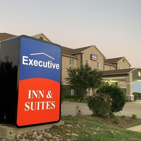 Executive Inn & Suites Marlin ภายนอก รูปภาพ